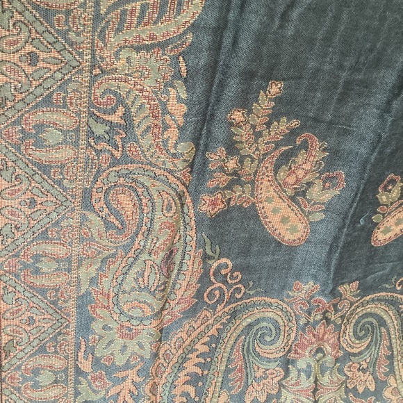 Paisley earth tones large shawl scarf or wrap shades of browns gold green - Picture 7 of 13